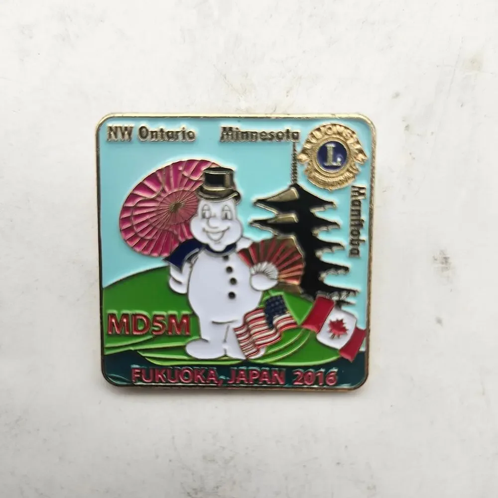 Lions Club MD5M Fukuoka Japan 2016 Snowman Enamel Pin Minnesota Manitoba Ontario